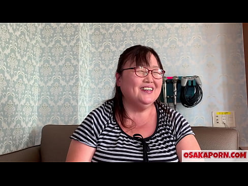 ❤️ Ama japoniar lodiak bere titi erraldoiak erakusten ditu eta sexu jostailu batekin gozatzen du. 51 urteko ama asiar batek bere sexu-esperientziaz hitz egiten du. Yukiko 1 OSAKAPORN milf gantz Porno gugan ❌❤