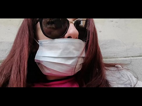 ❤️ Nicoletta bere bizilagunarekin mendekua hartzen du eta bere garajean txiza egiten du (Covid19 Italiako berrogeialdi berezia) Porno gugan ❌❤