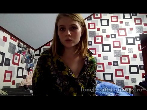 ❤️ Errusiako ikasle ilehoria gazteak polla handiagoak gustatzen zaizkio. Porno gugan ❌❤