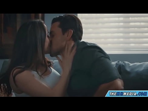 ❤️ Sexu erromantikoa ama busti on batekin Porno gugan ❌❤